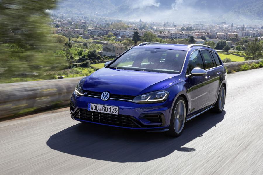 Volkswagen Golf R Variant 2017 года  (WW) (фото 26 из 28)